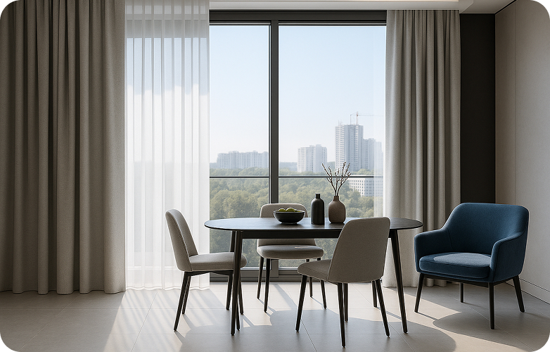 Специалист компании Мир Карнизов